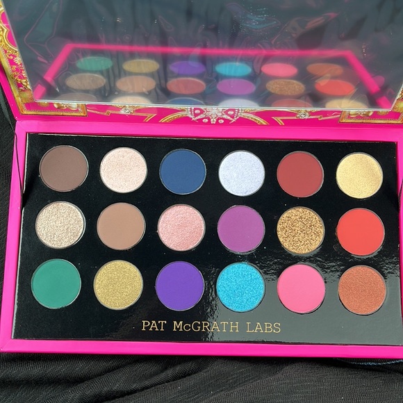 Final price for reduced shipping PAT McGRATH LABS Pallette - Picture 4 of 4